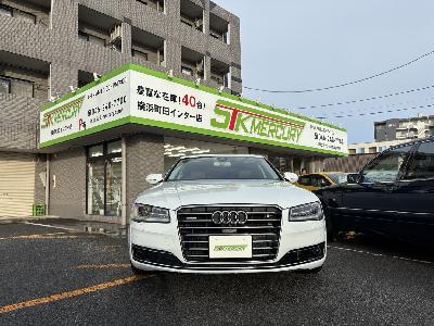アウディ A8