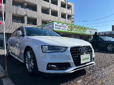 アウディ　A4アバント