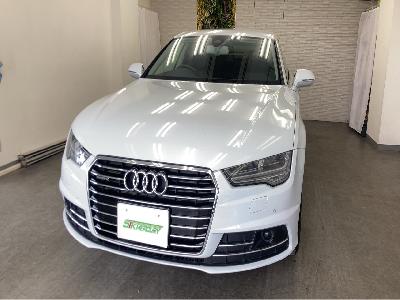 アウディ　A7